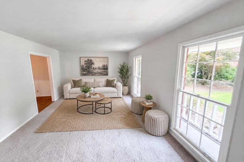 Photo 3 of 22 of 1271 Seven Springs Cir, Marietta, GA