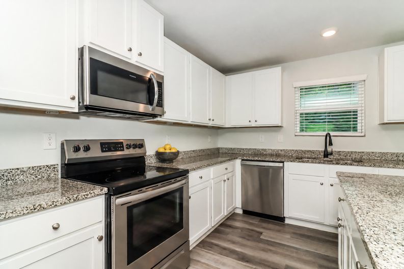 Photo 9 of 22 of 309 Muskogee Dr, Dallas, GA