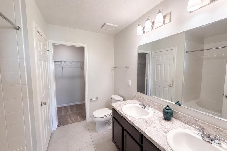 Photo 9 of 16 of 2367 Biscotto Cir, Davenport, FL