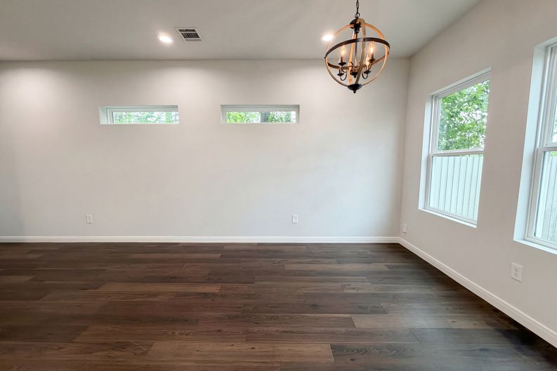 Photo 3 of 17 of 18803 Luminescent Ln, Spring, TX