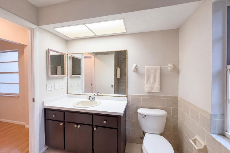 Photo 22 of 32 of 12054 Joe Herrmann Dr, San Antonio, FL