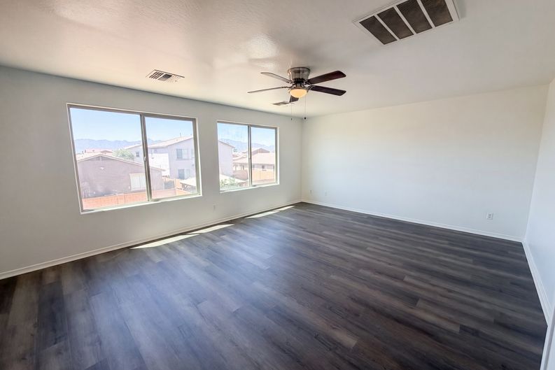 Photo 4 of 33 of 7411 W Alta Vista Rd, Laveen, AZ
