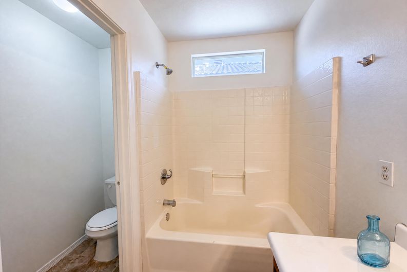 Photo 13 of 50 of 1515 E Bloch Rd, Phoenix, AZ