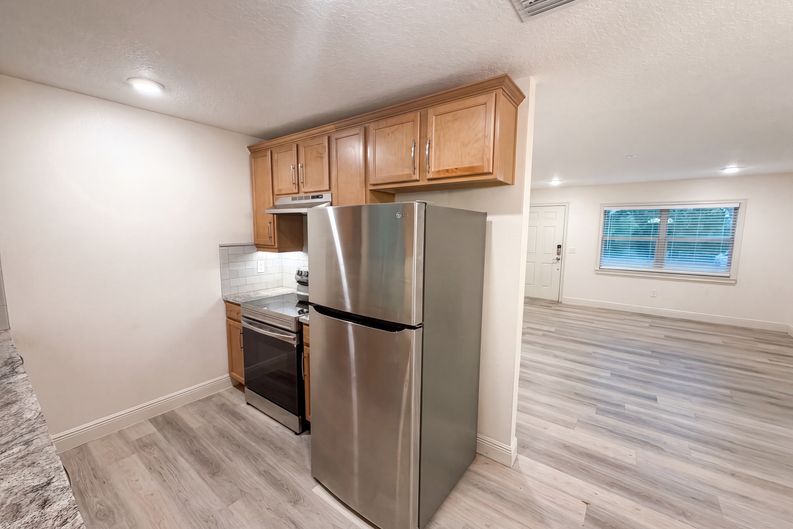 Photo 10 of 26 of 3444 Valeview Dr, Apopka, FL