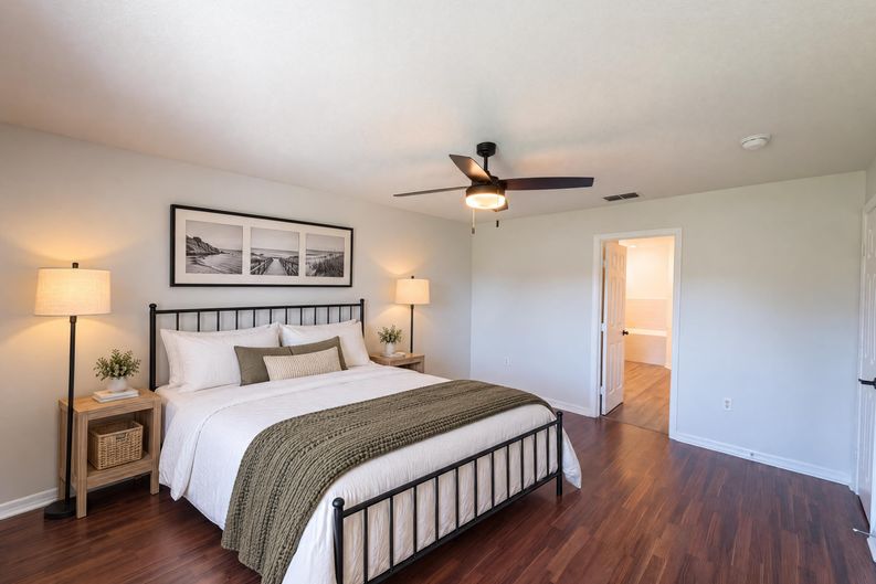 Photo 4 of 23 of 222 Cloverdale Rd, Winter Haven, FL