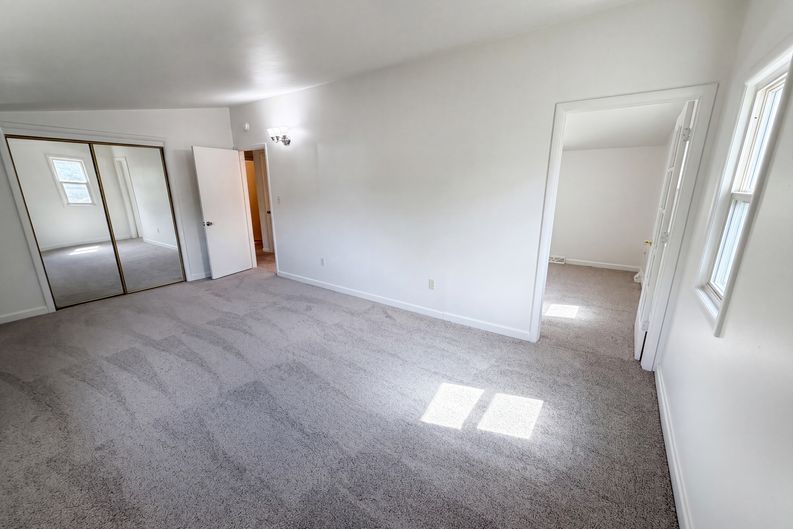 Photo 4 of 27 of 519 N Gilbert St, Castle Rock, CO