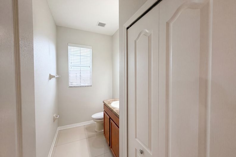 Photo 15 of 26 of 1308 Seburn Rd, Apopka, FL