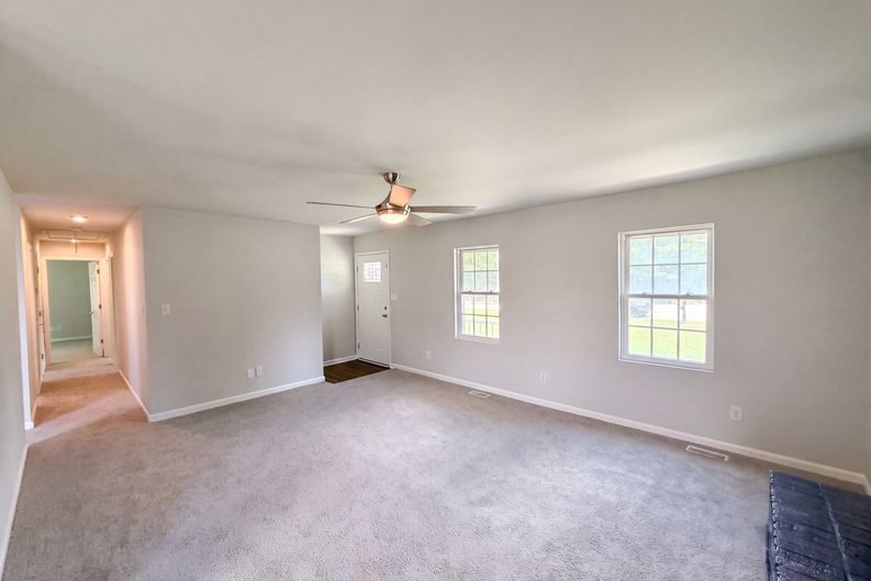 Photo 3 of 22 of 642 Lancer Ct NW, Concord, NC