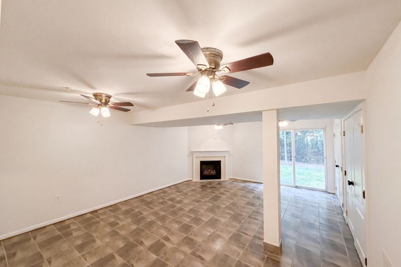 Photo 11 of 37 of 15513 Kennett Square Way, Brandywine, MD