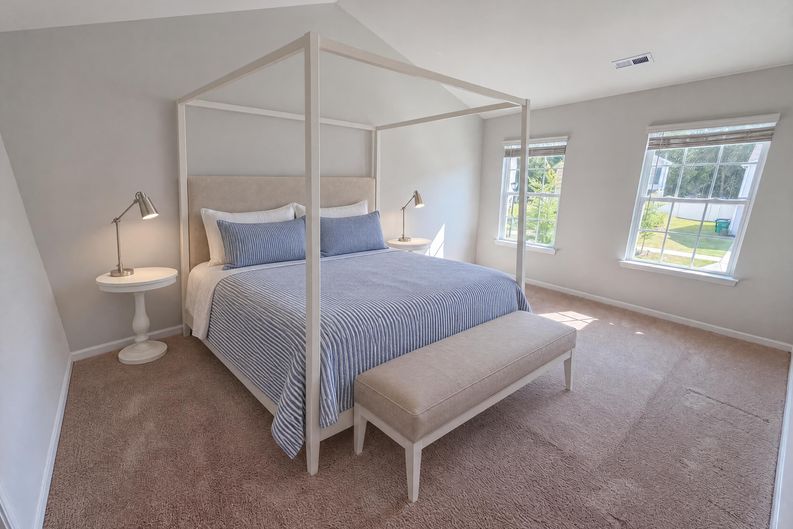 Photo 4 of 23 of 7244 Finnigan Rd, Charlotte, NC