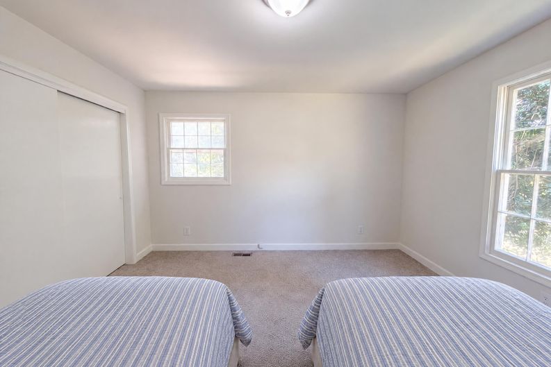 Photo 25 of 41 of 2618 Speas Rd, Winston Salem, NC