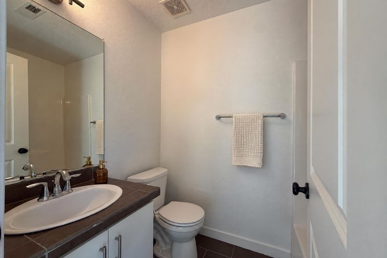 Photo 12 of 24 of 632 NE Garswood Ln, Beaverton, OR