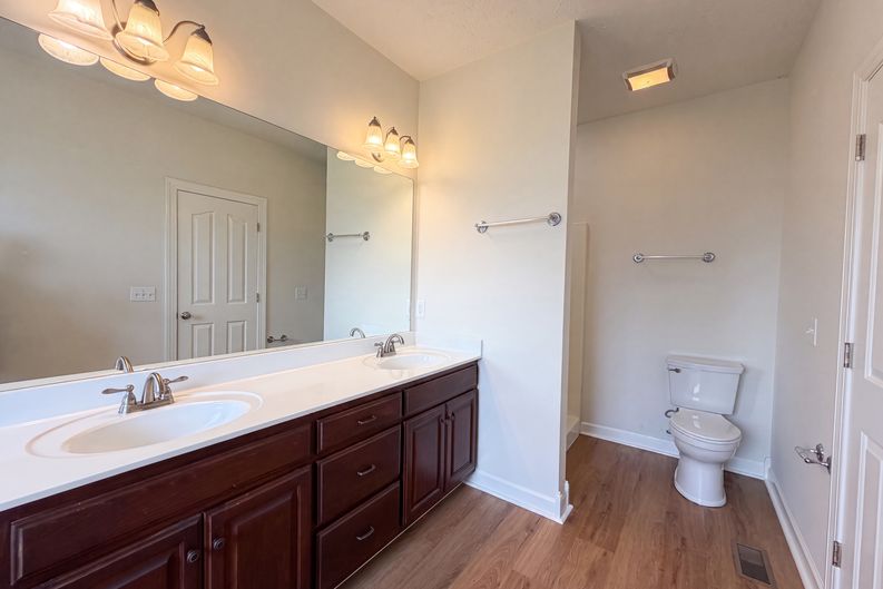 Photo 17 of 30 of 1044 Laramie Ct, Murfreesboro, TN