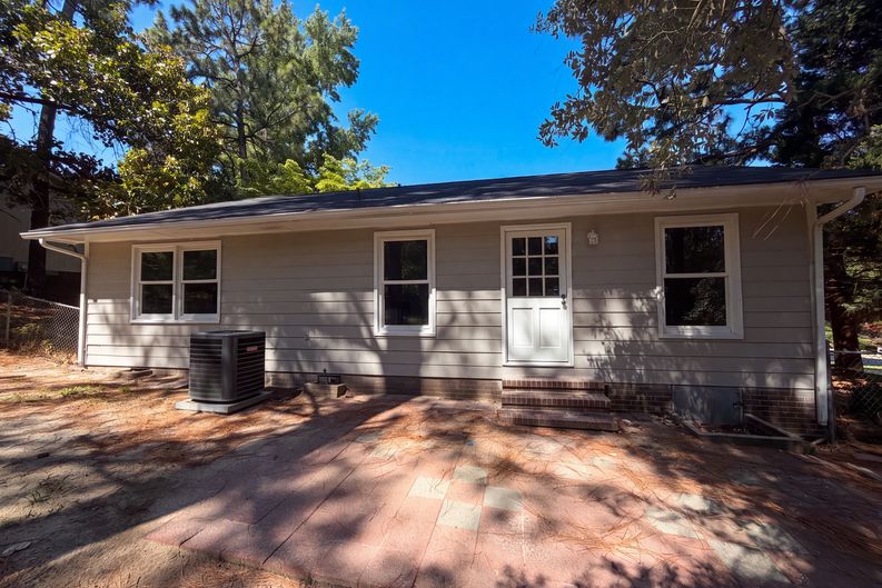 Photo 5 of 15 of 5314 Westminster Dr, Fayetteville, NC