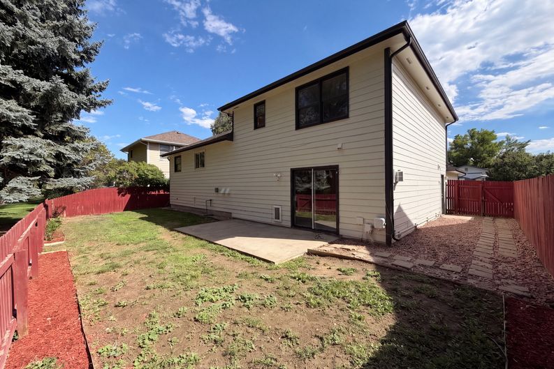 Photo 34 of 39 of 2924 Bow Line Pl, Longmont, CO