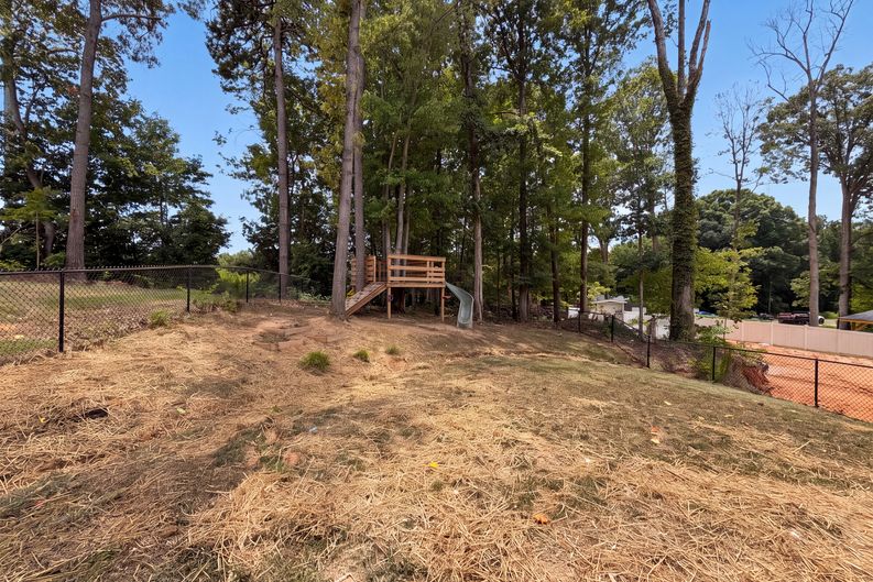 Photo 19 of 20 of 490 E 22nd St, Kannapolis, NC