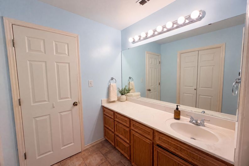Photo 15 of 53 of 14925 Beal Dr, Corpus Christi, TX