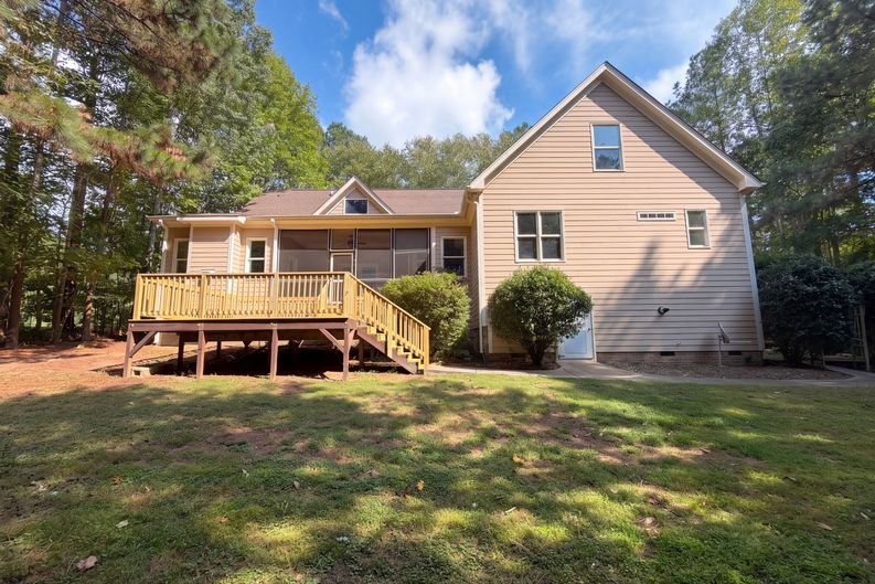 Photo 5 of 42 of 3027 Krogen Ct, Creedmoor, NC