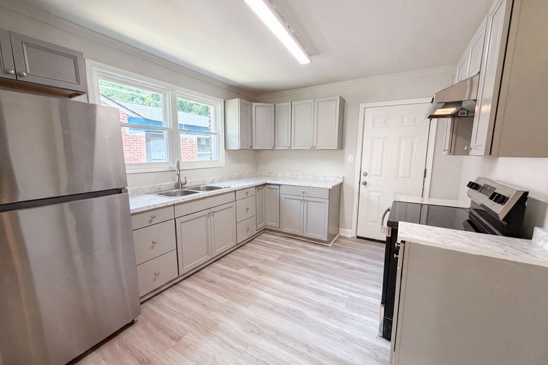 Photo 4 of 23 of 2257 Chappelle St, Columbia, SC