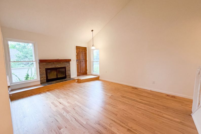 Photo 3 of 26 of 3075 E Long Cir S, Centennial, CO