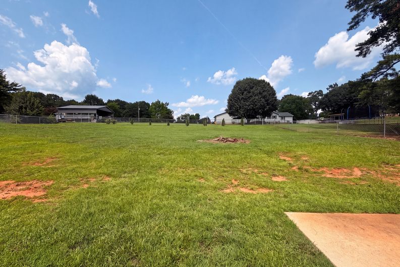 Photo 19 of 20 of 116 Fernwood Dr, Easley, SC