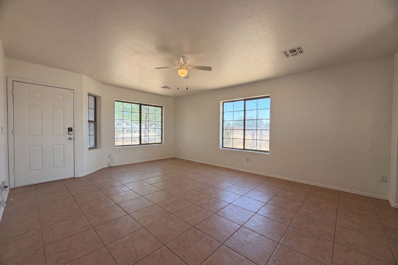 Photo 6 of 16 of 5829 E Preakness Dr, San Tan Valley, AZ