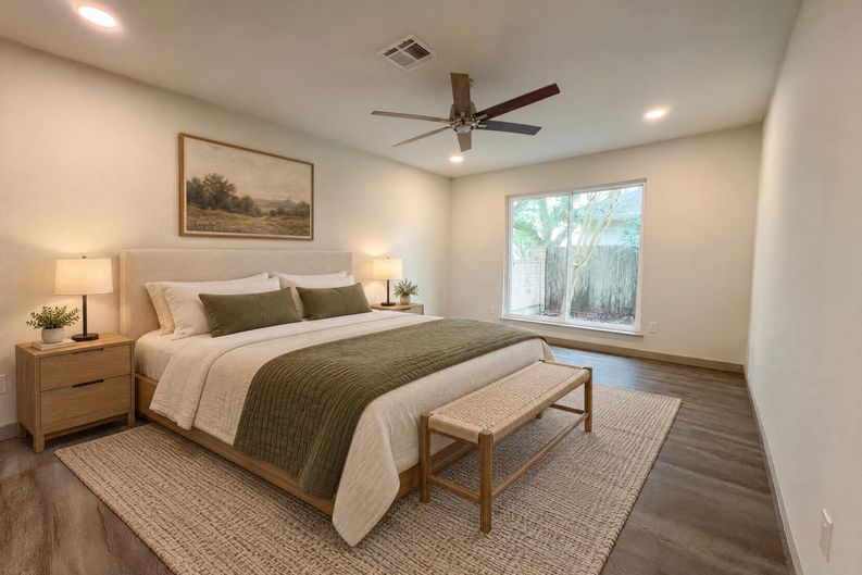 Photo 13 of 19 of 10726 Sugar Hill Dr, Houston, TX
