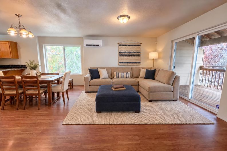Photo 8 of 21 of 12103 SE Harold St, Portland, OR