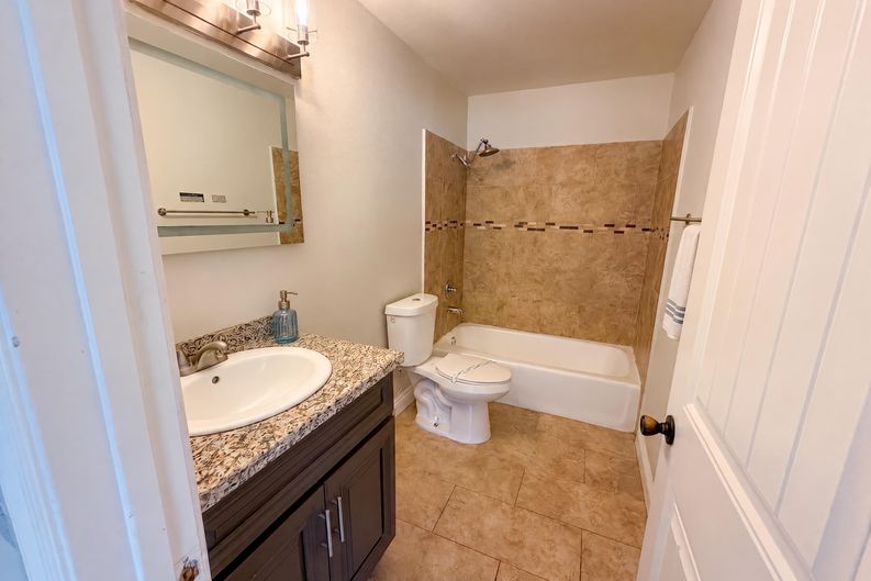 Photo 16 of 18 of 16515 Rosemary Dr, Fontana, CA