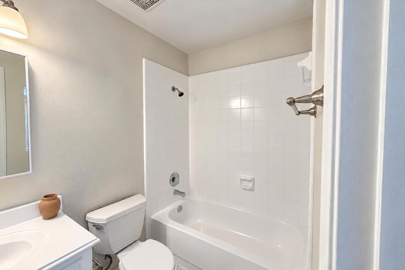 Photo 22 of 30 of 3407 Woodbine Pl, Pearland, TX