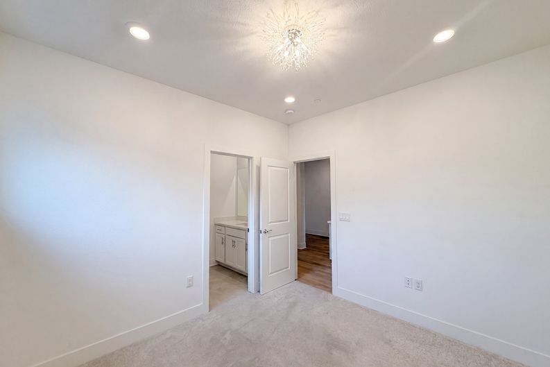 Photo 15 of 50 of 2743 Irish Meadow Way, Lathrop, CA