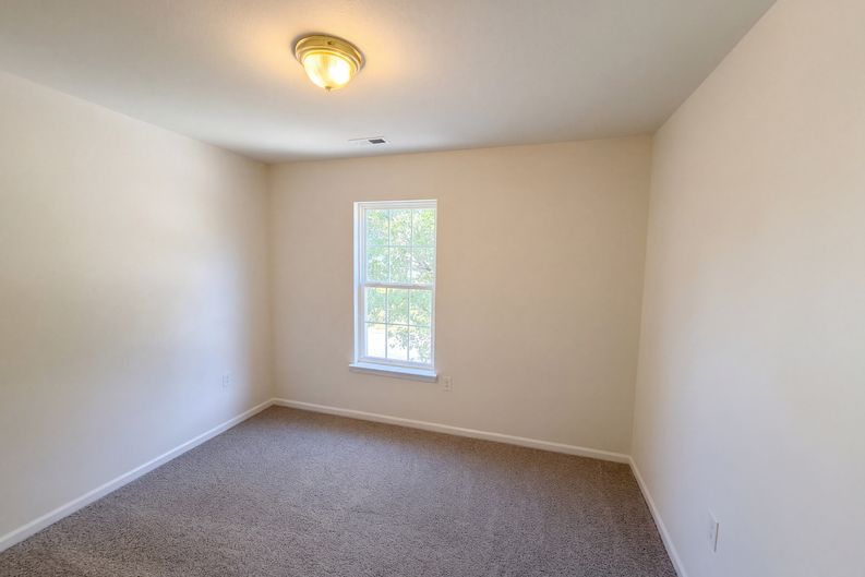 Photo 17 of 35 of 4735 Nijinsky Ct, Charlotte, NC