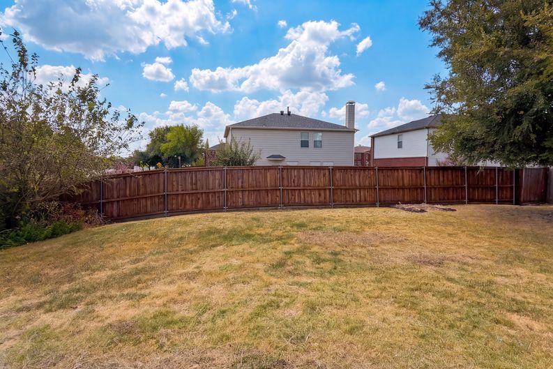 Photo 20 of 22 of 2220 Sumac Dr, Little Elm, TX