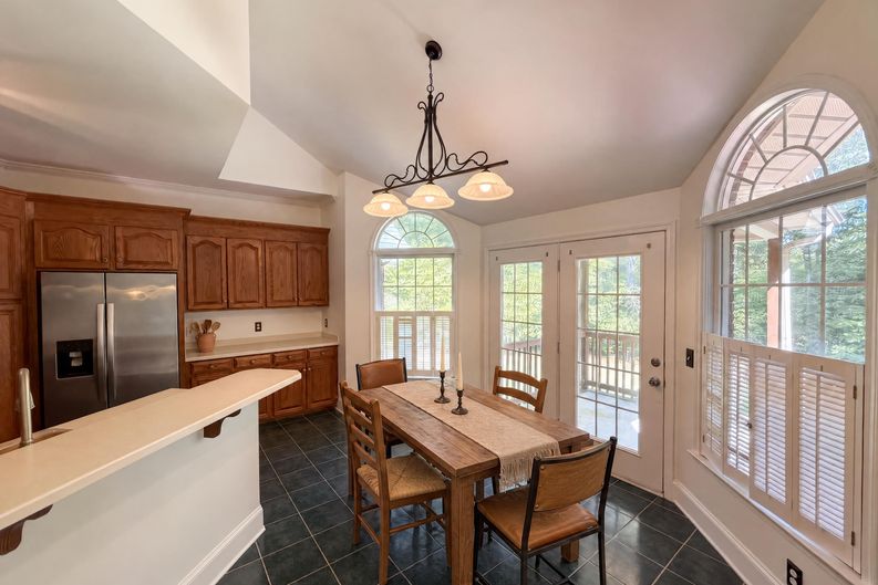 Photo 6 of 24 of 5406 Club View Dr, Concord, NC
