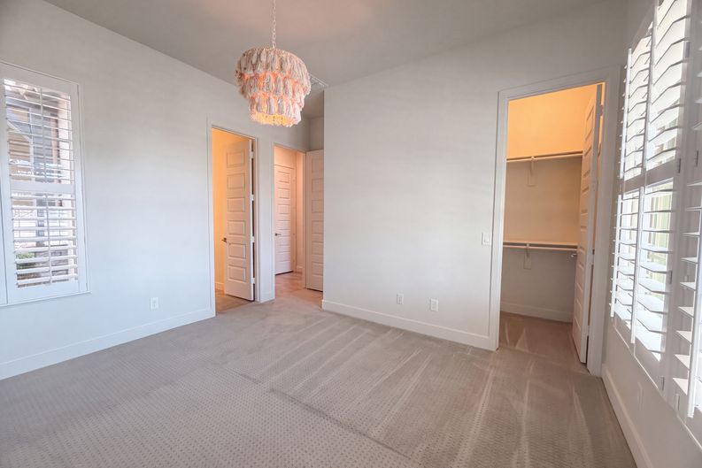 Photo 11 of 21 of 7552 E Peralta Ave, Mesa, AZ