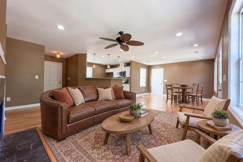 Photo 3 of 18 of 101 Langston Ridge Dr, Angier, NC