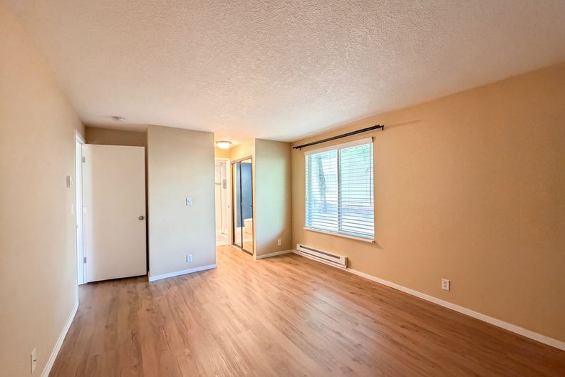 Photo 8 of 20 of 10132 SW Trapper Ter, Beaverton, OR