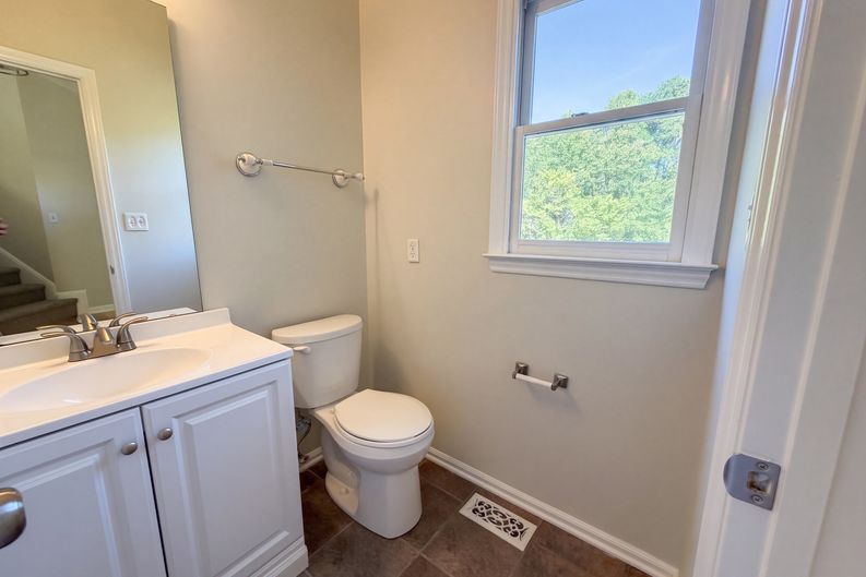 Photo 11 of 17 of 5908 Wateree Dr, Durham, NC