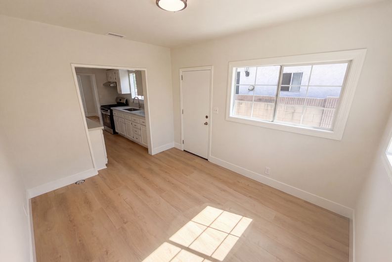 Photo 6 of 27 of 15343 Pimenta Ave, Paramount, CA