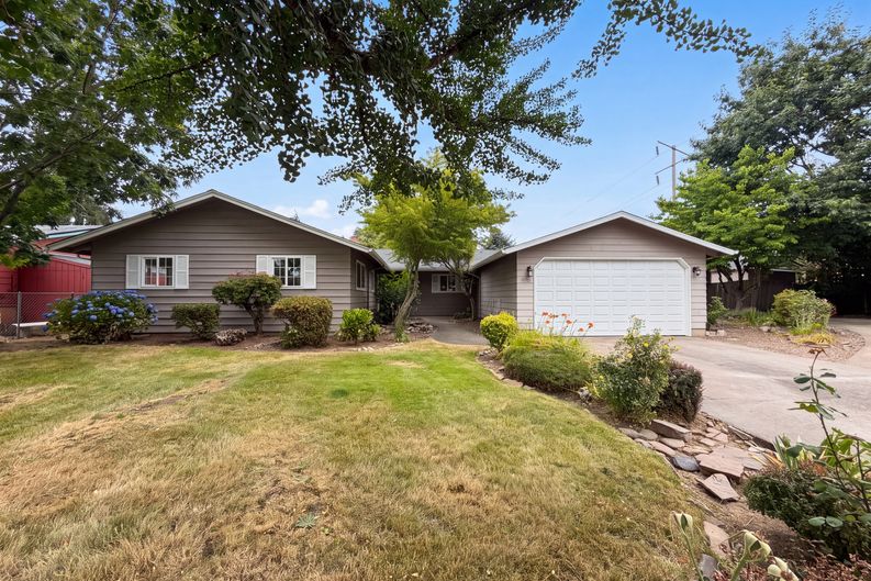Photo 17 of 22 of 3333 17th Ave, Forest Grove, OR