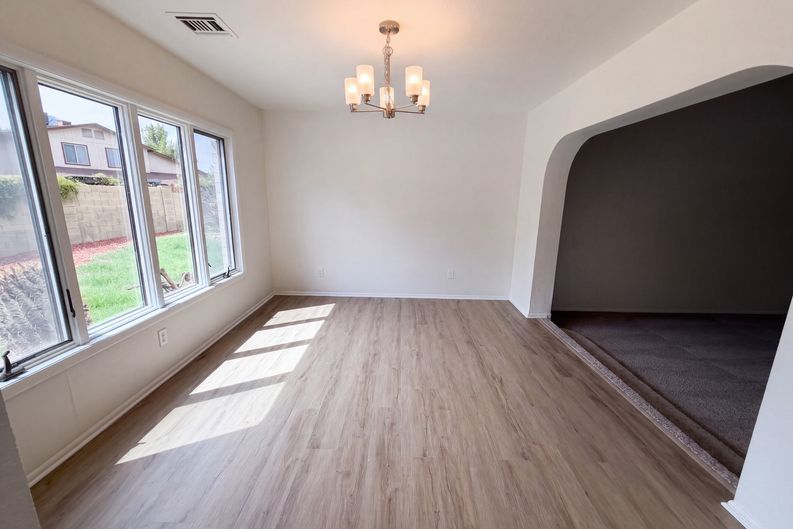 Photo 6 of 32 of 3151 W Kings Ave, Phoenix, AZ