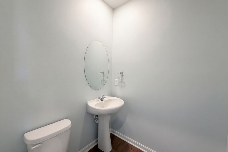 Photo 11 of 22 of 6454 Faulkner Dr, North Chesterfield, VA