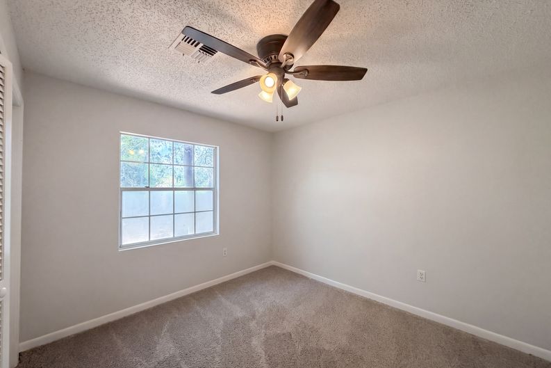 Photo 9 of 19 of 613 4th St NE, Fort Meade, FL