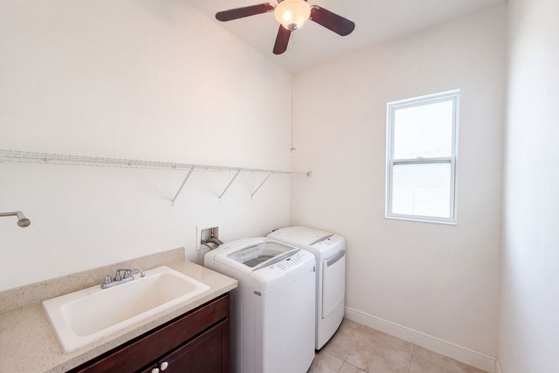 Photo 22 of 29 of 918 Blackthorn Dr, Apopka, FL