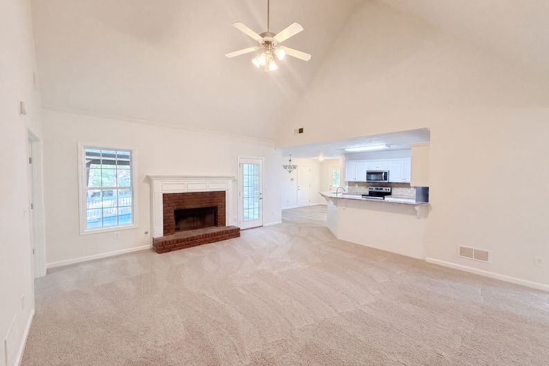 Photo 3 of 24 of 2050 Windfield Dr, Monroe, GA