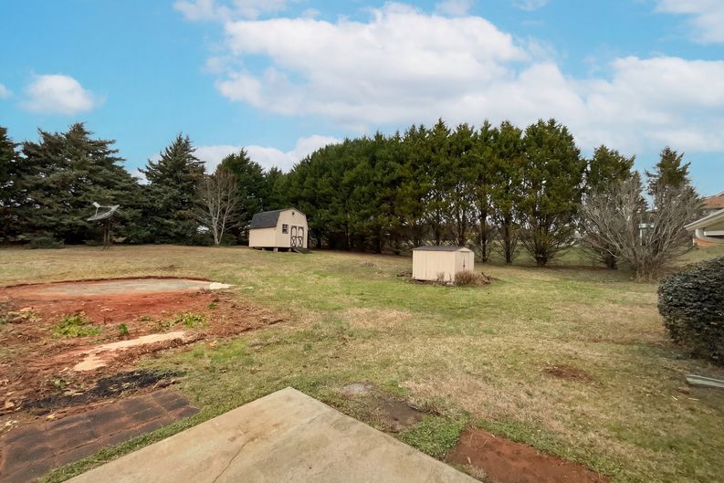 Photo 8 of 22 of 169 Manley Dr, Hampton, GA