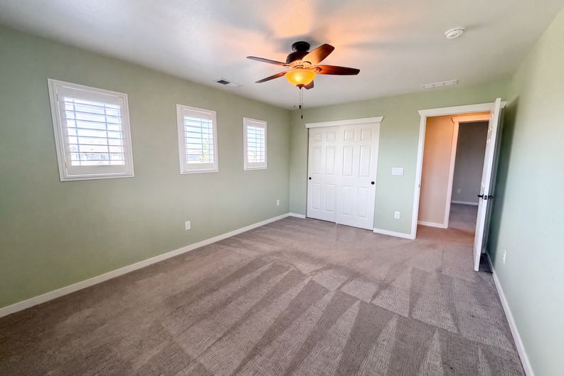 Photo 17 of 40 of 14928 Nighthawk Ln, Broomfield, CO