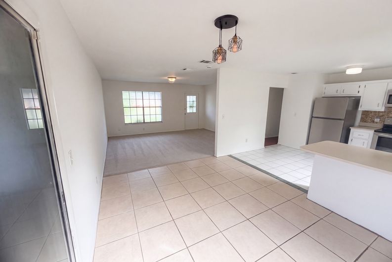 Photo 7 of 21 of 1832 SE Wexford Ct, Port Saint Lucie, FL