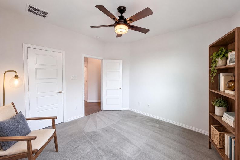 Photo 8 of 37 of 11509 Misty Ridge Dr, Roanoke, TX