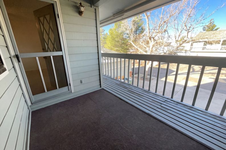 Photo 5 of 26 of 3075 E Long Cir S, Centennial, CO